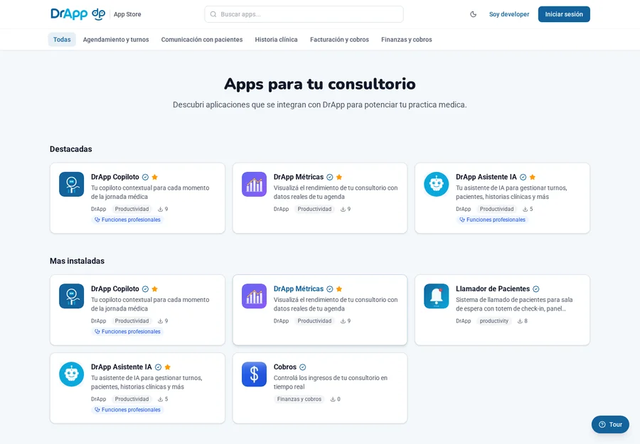 AppStore real de DrApp con apps instalables como Copiloto, Métricas y el Asistente IA